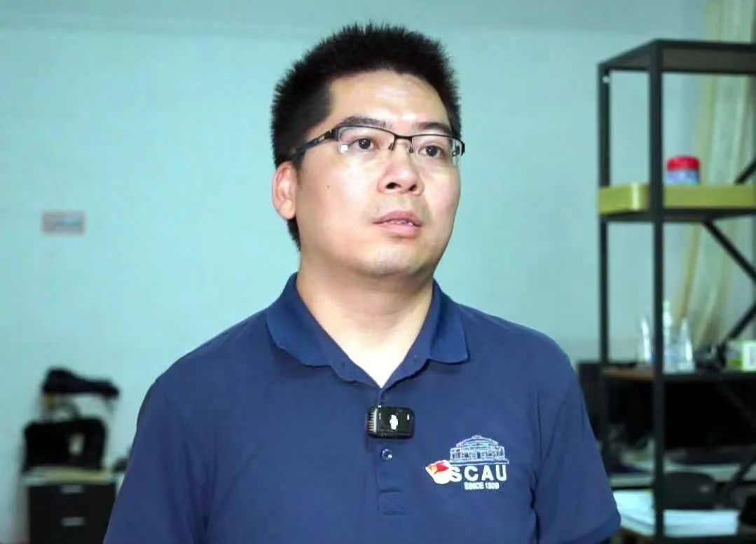 徒手破車救人的好心人鐘威。圖片來源：韶關(guān)發(fā)布官方微信